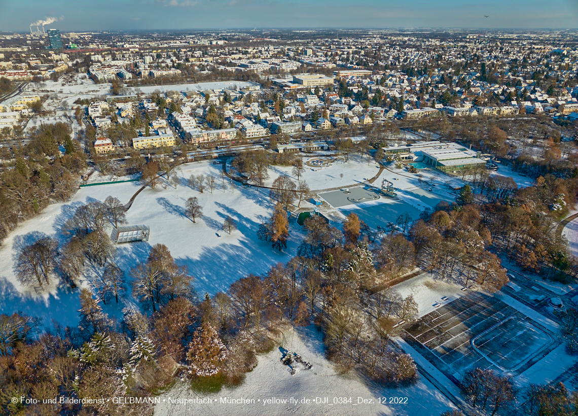 12.12.2022 -  Ostparksee mit Umgebung in Neuperlach